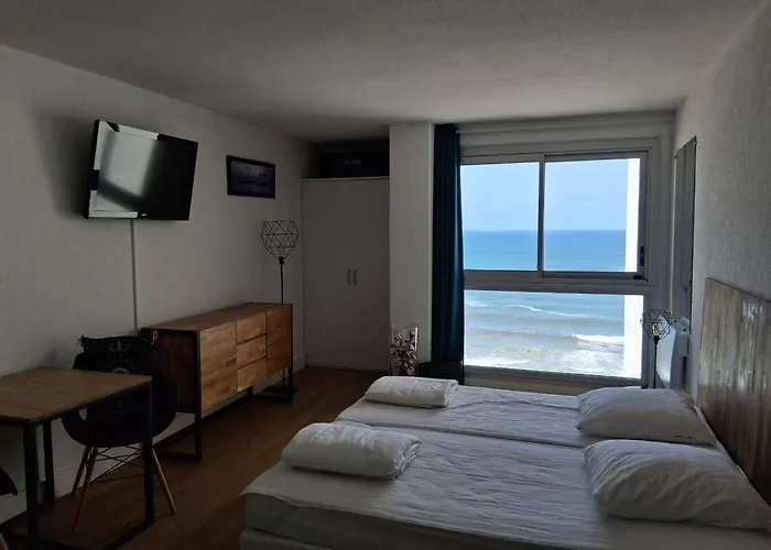 Apartment Moderne Avec Piscine, Vue Panoramique - Fr-1-239-1143 *